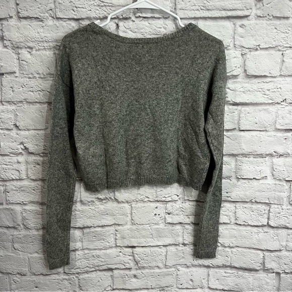 Hollister Fuzzy Giraffe Cropped sweater XS pullover crewneck super soft new grey - Picture 6 of 6